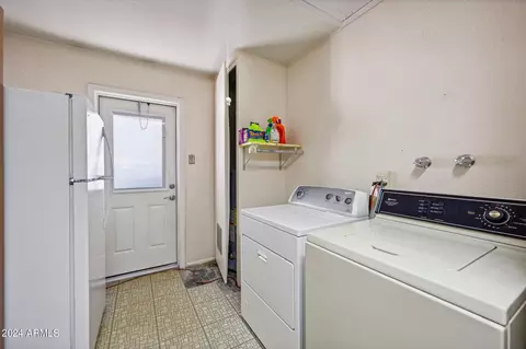 3633 W Dailey St, Phoenix, AZ 85053 photo 11