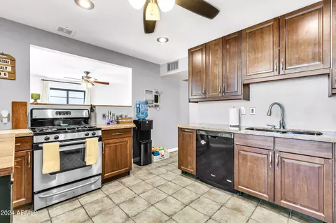 3611 E Sheridan St, Phoenix, AZ 85008 photo 5