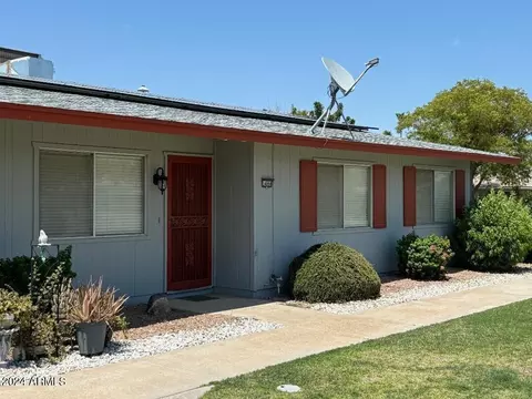 14060 N Newcastle Dr, Sun City, AZ 85351