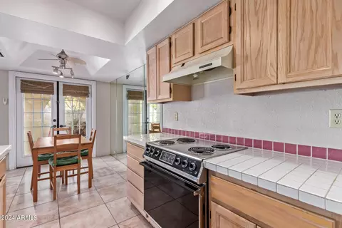 9215 S 47th Pl, Phoenix, AZ 85044 photo 8
