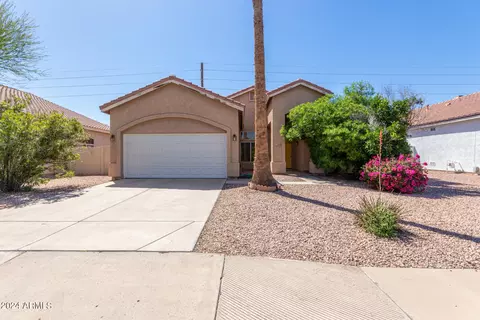 1868 S Saddle St, Gilbert, AZ 85233
