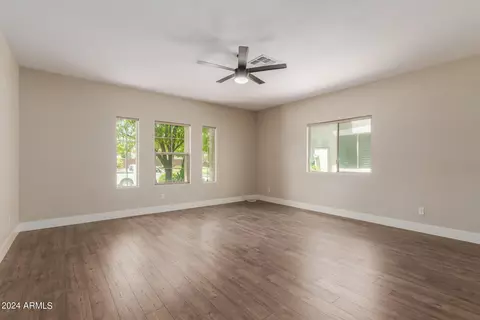 Living - 2615 S Butte Ln, Gilbert, AZ 85295 photo 2 of 3