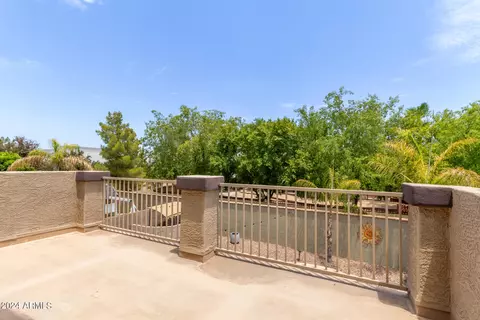 Exterior - 2615 S Butte Ln, Gilbert, AZ 85295 photo 5 of 14