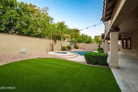 Exterior - 2615 S Butte Ln, Gilbert, AZ 85295 photo 9 of 14