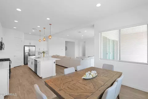 Dining - 2231 E Fandango Dr, Gilbert, AZ 85298 photo 2 of 2