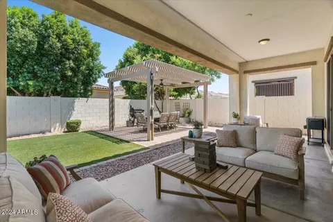 Exterior - 10326 E Kinetic Dr, Mesa, AZ 85212 photo 2 of 12