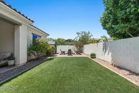 Exterior - 10326 E Kinetic Dr, Mesa, AZ 85212 photo 5 of 12