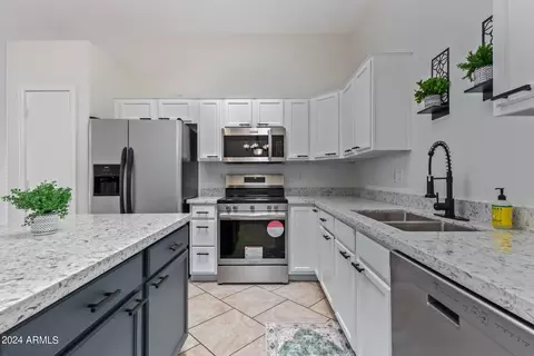 6610 E University Dr #180, Mesa, AZ 85205