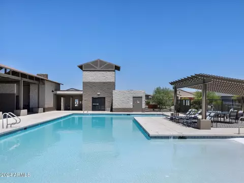 19050 N Silver Dog Way, Maricopa, AZ 85138