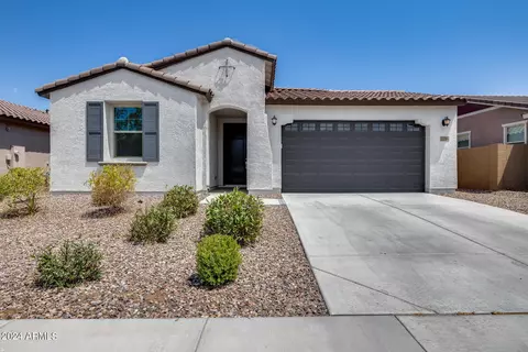 2216 E Meadowview Ct, Gilbert, AZ 85298 photo 2