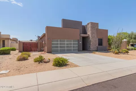 7162 S Legend Ct, Gilbert, AZ 85298 photo 2
