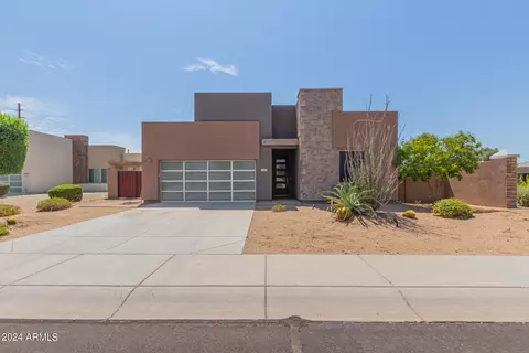 7162 S Legend Ct, Gilbert, AZ 85298