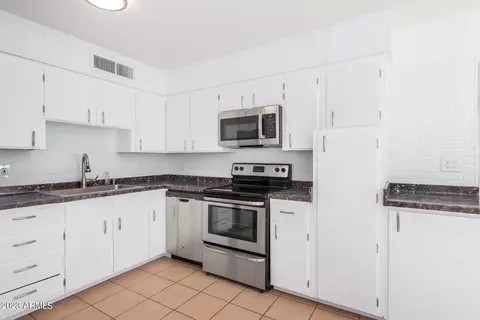 1308 E Tonto St, Apache Junction, AZ 85119 photo 7