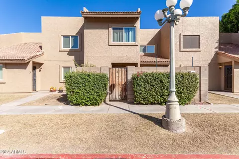222 W Brown Rd #2, Mesa, AZ 85201