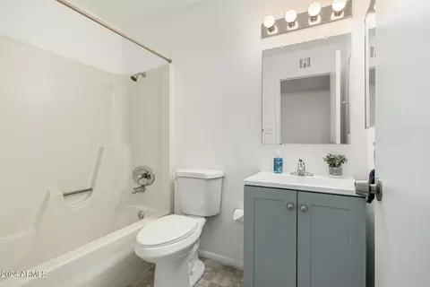 4102 E Pleasant Ln, Phoenix, AZ 85042 photo 25