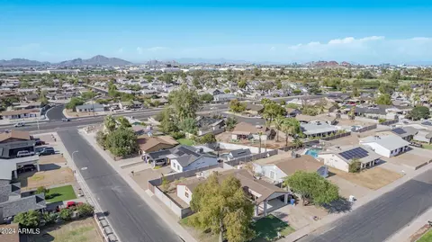 4102 E Pleasant Ln, Phoenix, AZ 85042 photo 37