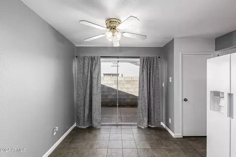 4102 E Pleasant Ln, Phoenix, AZ 85042 photo 12