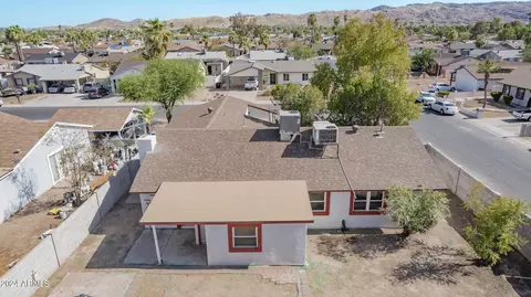 4102 E Pleasant Ln, Phoenix, AZ 85042 photo 31