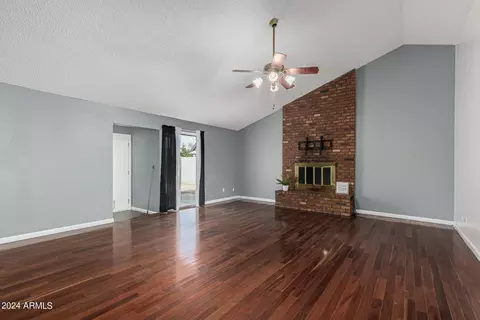 4102 E Pleasant Ln, Phoenix, AZ 85042 photo 7