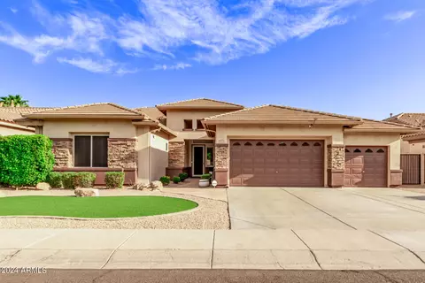 8073 W Louise Dr, Peoria, AZ 85383