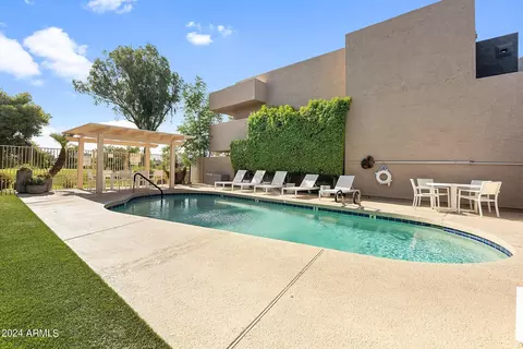 3030 N Hayden Rd #25, Scottsdale, AZ 85251