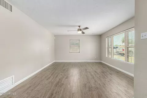2314 E Whitton Ave, Phoenix, AZ 85016 photo 8