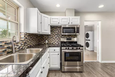 2314 E Whitton Ave, Phoenix, AZ 85016 photo 12
