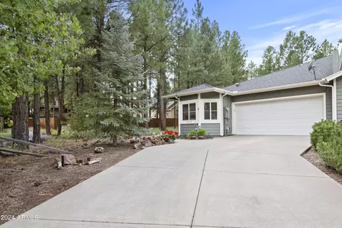2072 S Thompson Loop, Flagstaff, AZ 86001
