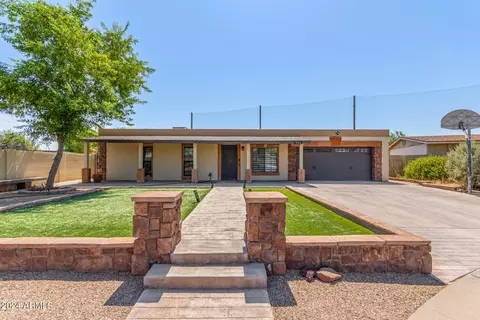 946 S Toltec St, Mesa, AZ 85204