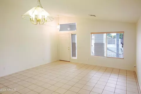 5535 E Garnet Cir, Mesa, AZ 85206 photo 3