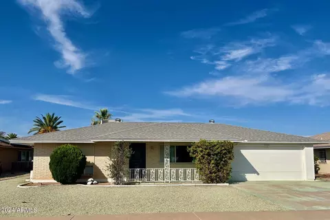 10525 W Prairie Hills Cir, Sun City, AZ 85351