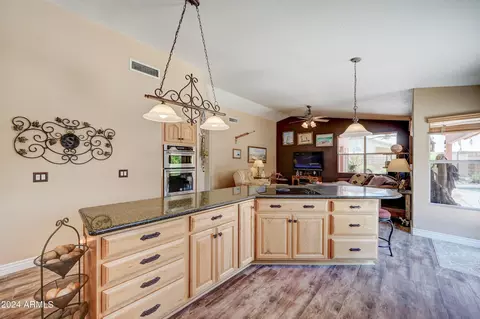 2240 E Foothill Dr, Phoenix, AZ 85024 photo 6