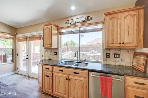 2240 E Foothill Dr, Phoenix, AZ 85024 photo 7
