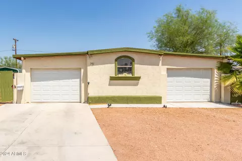 751 S Palo Verde Dr, Apache Junction, AZ 85120