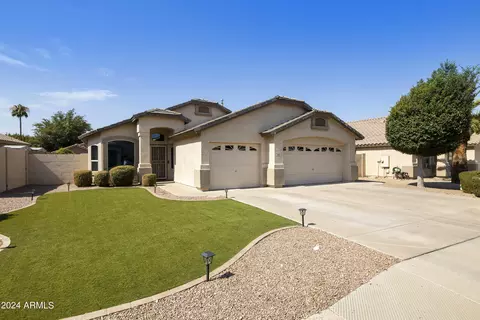 9511 E Osage Ave, Mesa, AZ 85212