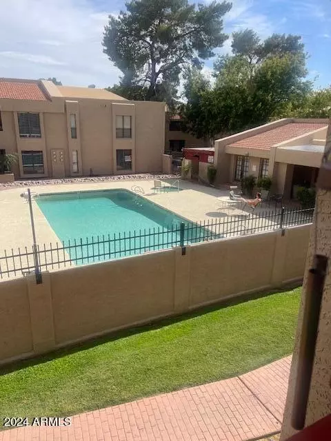 3131 W Cochise Dr #201, Phoenix, AZ 85051