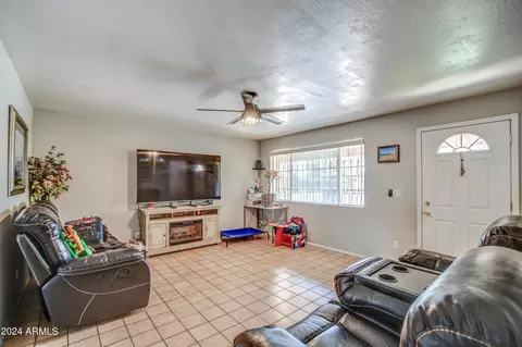 7525 E Dewan Cir, Mesa, AZ 85208 photo 5