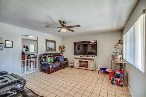 7525 E Dewan Cir, Mesa, AZ 85208 photo 9