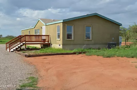 8098 E Dakota Rd, Hereford, AZ 85615 photo 2