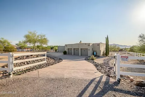 44814 N 22nd St, New River, AZ 85087
