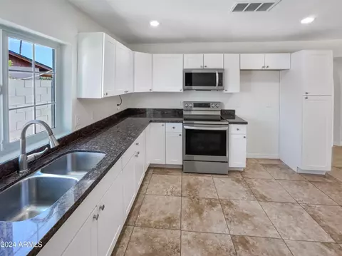 809 N 62nd Dr, Phoenix, AZ 85043 photo 11