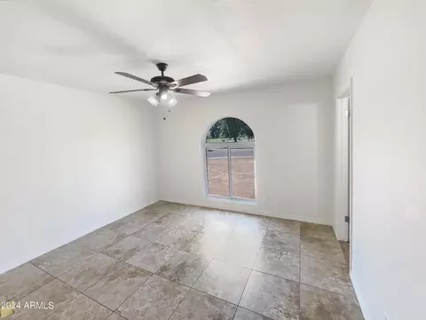 809 N 62nd Dr, Phoenix, AZ 85043 photo 3