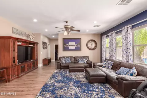 11534 E Reuben Ave, Mesa, AZ 85212 photo 8