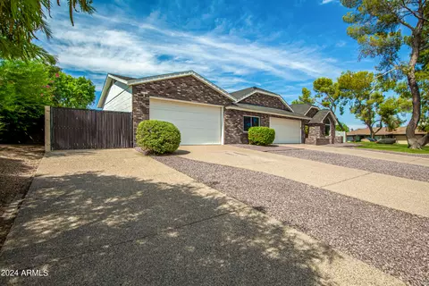 4626 E Janice Way, Phoenix, AZ 85032 photo 2