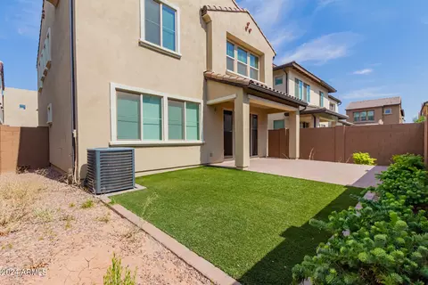 1694 S Follett Way, Gilbert, AZ 85295 photo 8