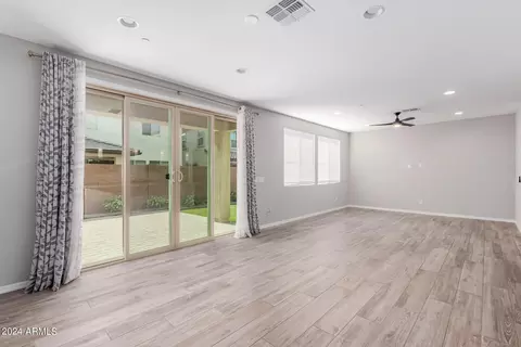1694 S Follett Way, Gilbert, AZ 85295 photo 13