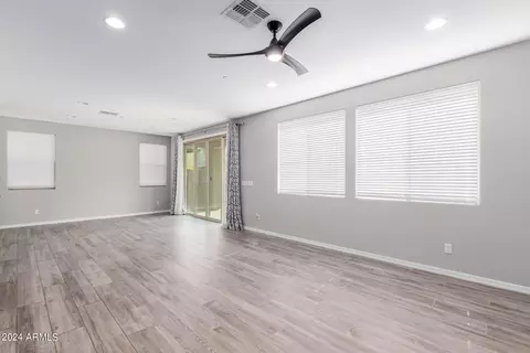 1694 S Follett Way, Gilbert, AZ 85295 photo 3