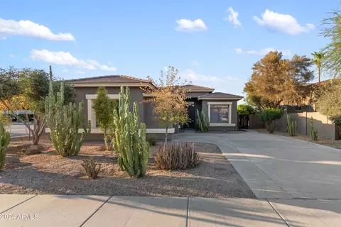 1740 W Saragosa St, Chandler, AZ 85224