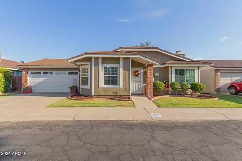 325 E Campo Bello Dr, Phoenix, AZ 85022
