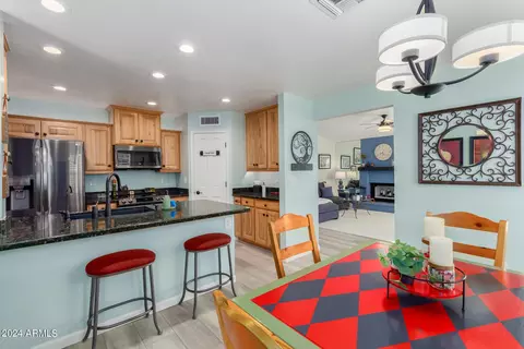 325 E Campo Bello Dr, Phoenix, AZ 85022 photo 10
